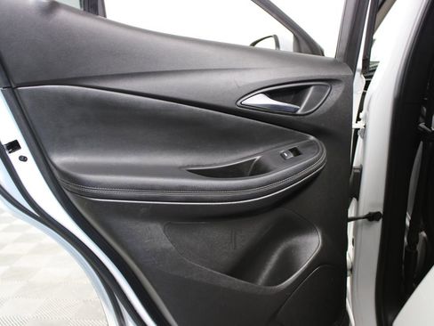 Used 2021 Buick Encore GX Select image 24