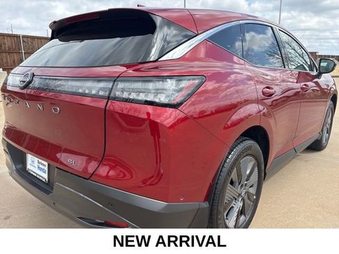 Used 2025 Nissan Murano SL image 3