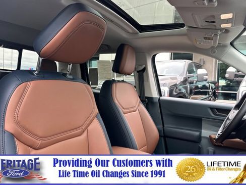 Used 2024 Ford Maverick Lariat image 13