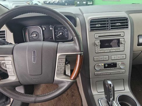 Used 2007 Lincoln MKX AWD image 18