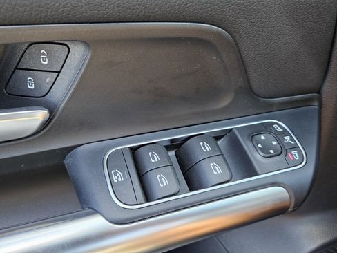 New 2025 Mercedes-Benz GLA 250 image 29