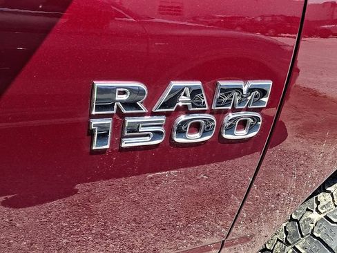 Used 2018 RAM 1500 Express AWD/4WD image 11