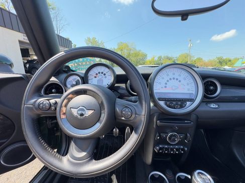 Used 2011 MINI Cooper S w/ Cold Weather Pkg image 15