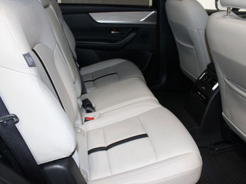 Used 2025 MAZDA CX-70 Plug-In Hybrid w/ Premium Pkg AWD/4WD image 34