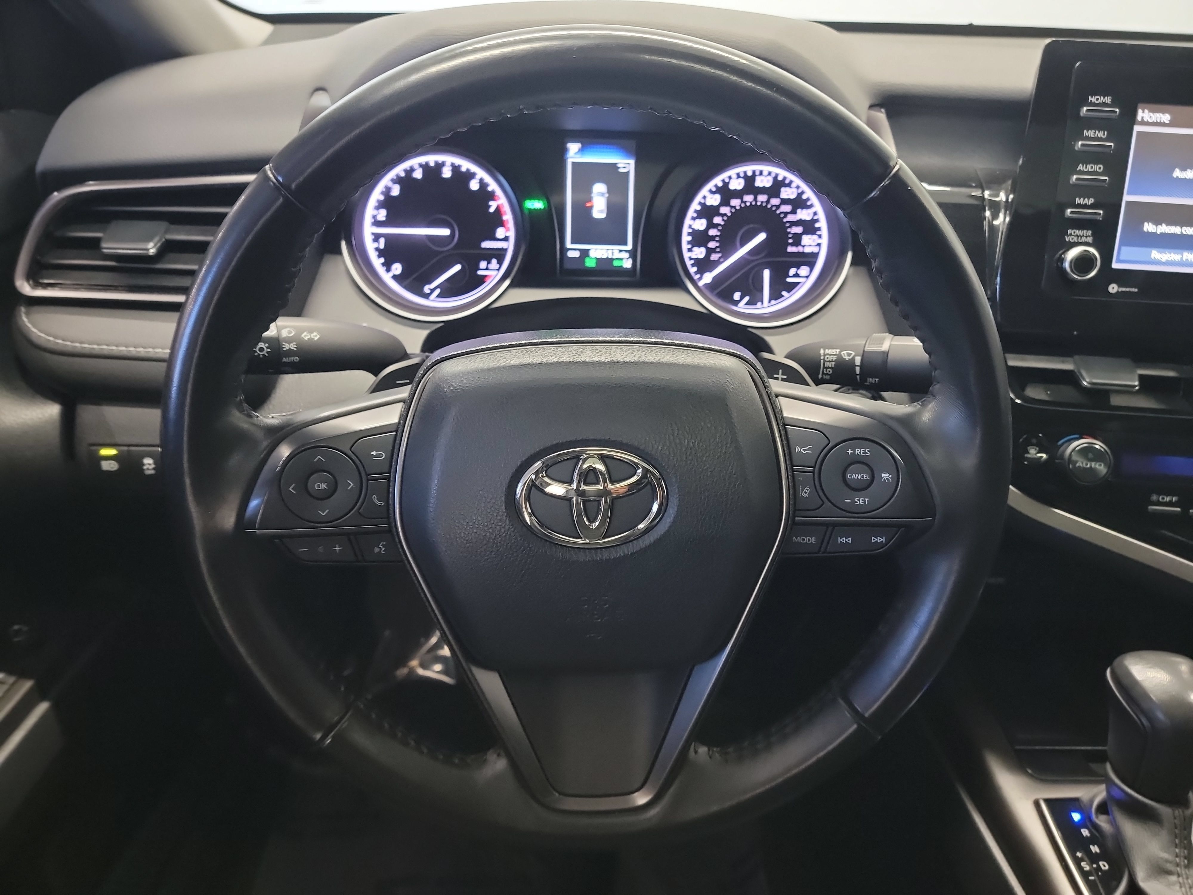 Used 2023 Toyota Camry SE w/ Convenience Package FWD image 17