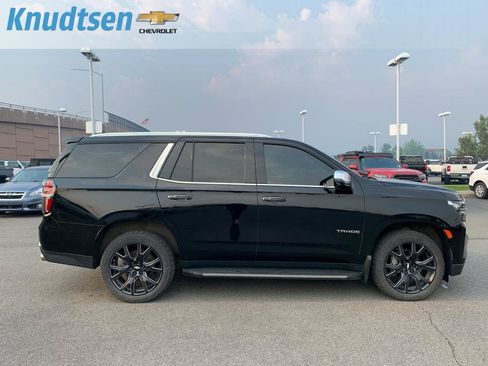 Used 2021 Chevrolet Tahoe Premier w/ Premium Package AWD/4WD image 8