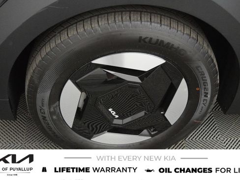 New 2026 Kia EV9 Light RWD image 21