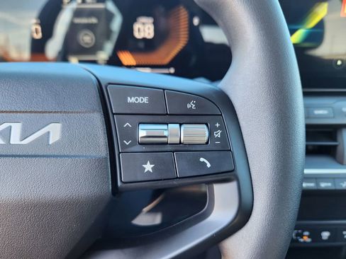 New 2026 Kia K4 LXS image 16