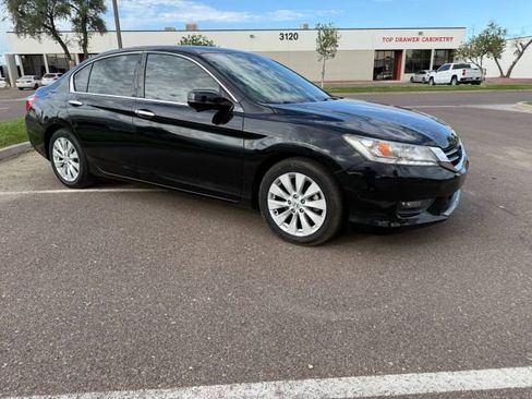 Used 2015 Honda Accord Touring image 1