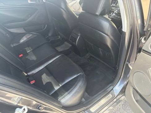Used 2016 Kia Cadenza Premium FWD image 32