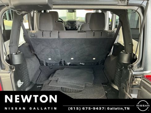 Used 2017 Jeep Wrangler Unlimited Sport w/ Quick Order Package 24S AWD/4WD image 30