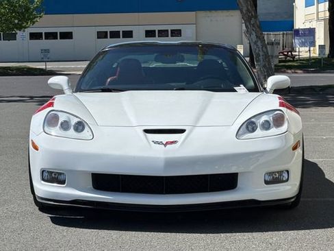 Used 2012 Chevrolet Corvette Grand Sport w/ 3LT Preferred Equipment Group image 9