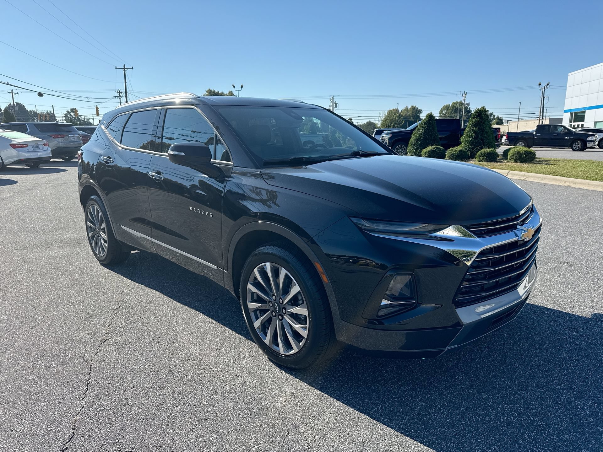 Certified 2022 Chevrolet Blazer Premier FWD image 2