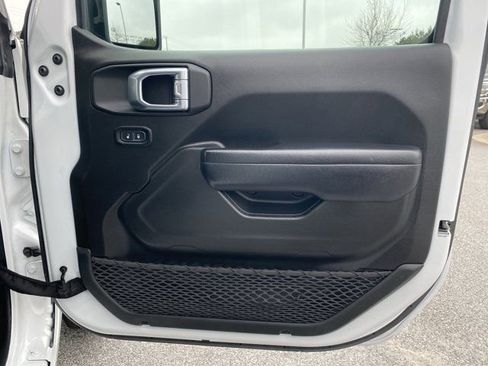 Used 2024 Jeep Wrangler Sport S image 24