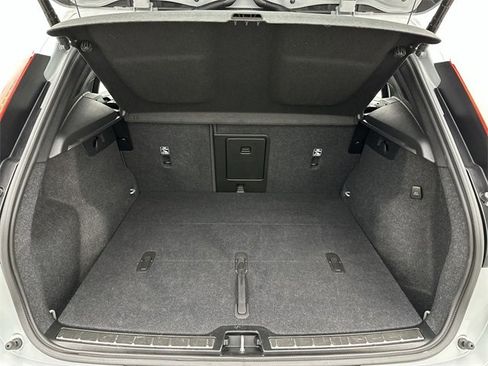 Certified 2025 Volvo XC40 B5 Plus image 24