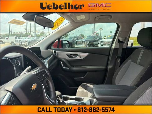 Used 2023 Chevrolet Blazer LT FWD image 20