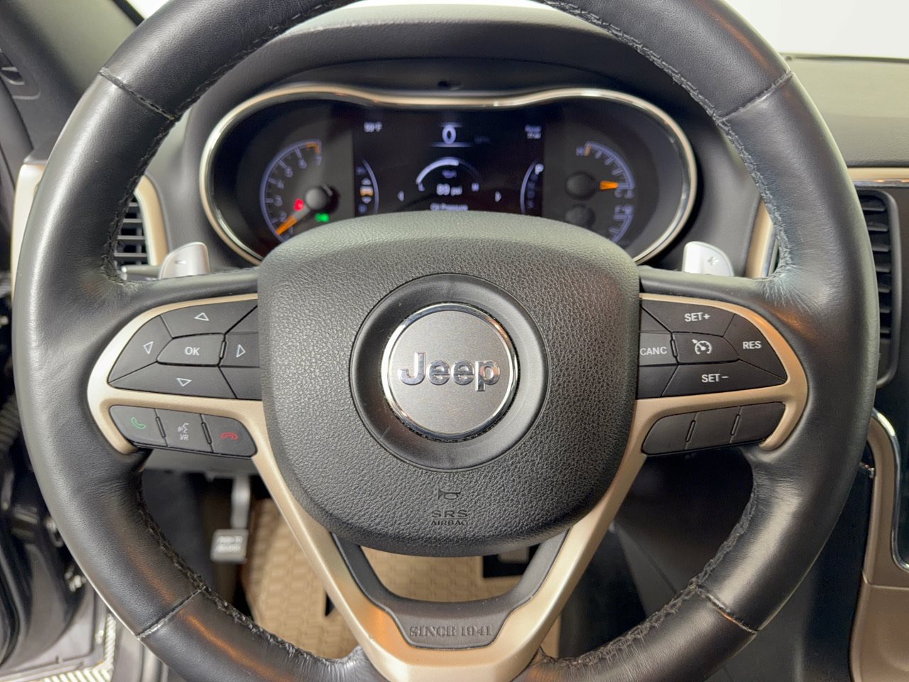 Used 2015 Jeep Grand Cherokee Limited RWD image 11