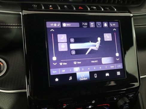 Used 2025 Jeep Grand Cherokee Altitude AWD/4WD image 30