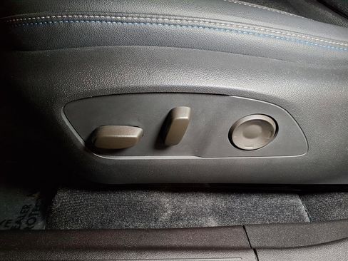 Used 2024 Chevrolet Equinox EV LT image 14