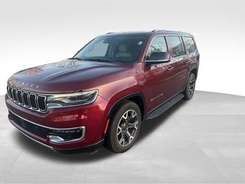 Used 2024 Jeep Wagoneer Series III image 2