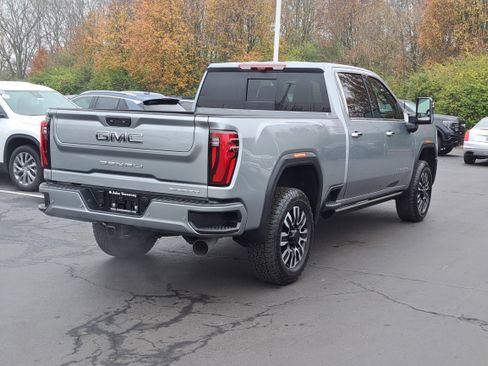 Certified 2024 GMC Sierra 2500 Denali Ultimate w/ Max Trailering Package image 4