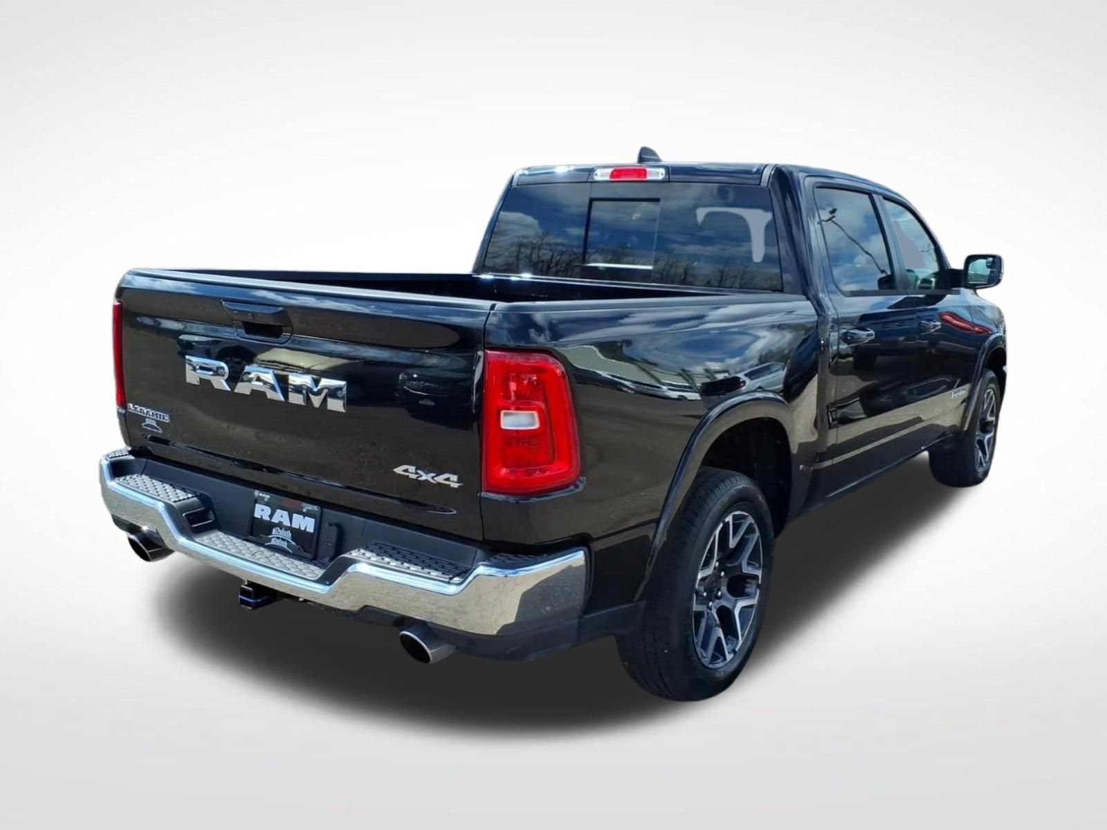 Used 2026 RAM 1500 Laramie AWD/4WD image 5