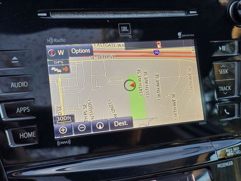 Used 2016 Toyota Prius V Five image 30