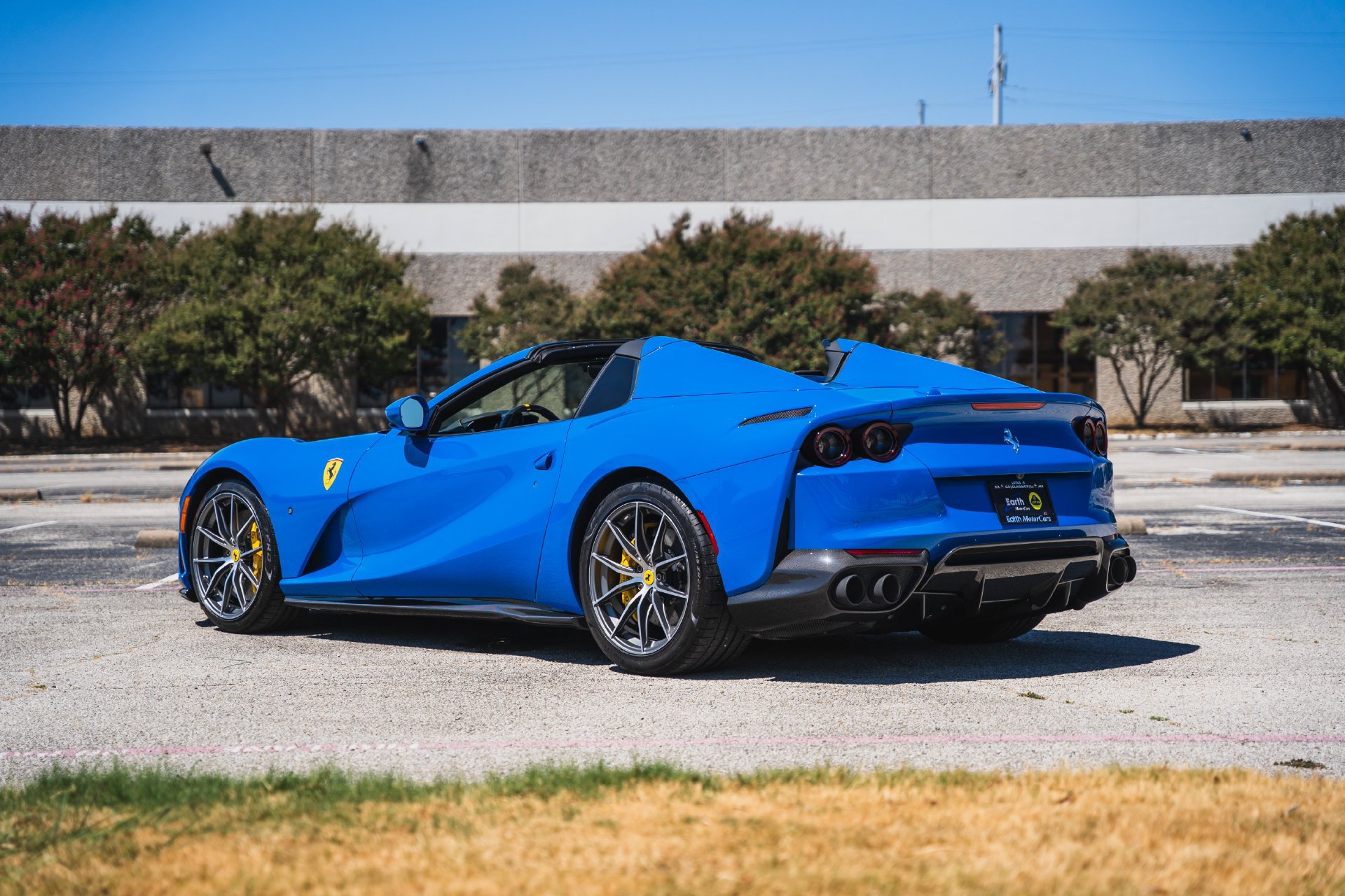 Used 2022 Ferrari 812 GTS RWD image 21