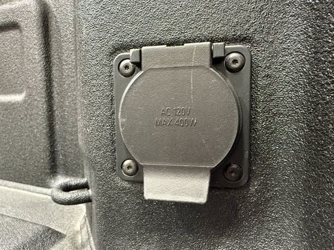 Used 2025 Chevrolet Silverado 2500 LTZ w/ LTZ Convenience Package image 48