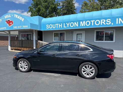 Used 2019 Chevrolet Malibu LT w/ LT True North Edition FWD image 1