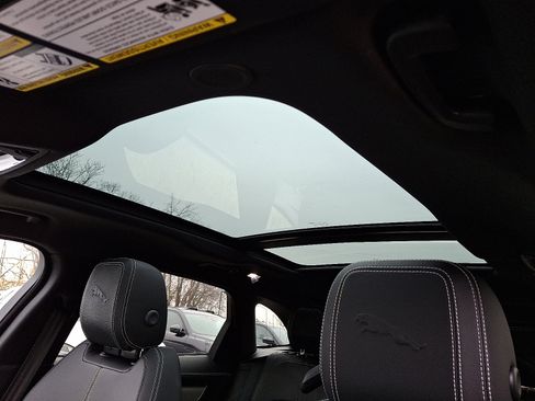 Used 2026 Jaguar F-PACE R-Dynamic S image 14