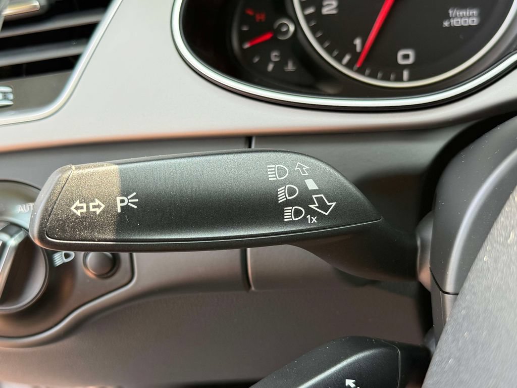 Used 2015 Audi A4 2.0T Premium w/ Audi MMI Navigation AWD/4WD image 27