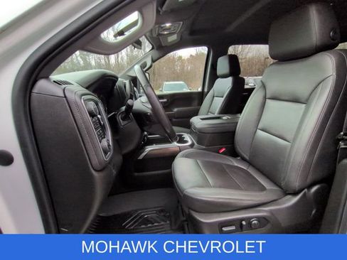 Used 2022 Chevrolet Silverado 2500 LT w/ Convenience Package image 18