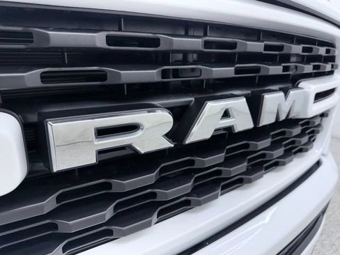 Used 2022 RAM 1500 Big Horn AWD/4WD image 15
