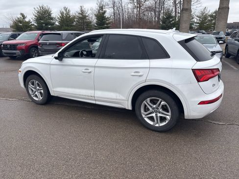 Used 2018 Audi Q5 2.0T Premium image 2