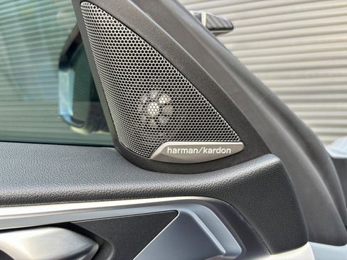 Used 2021 BMW M4 Competition w/ M Carbon Exterior Package image 26