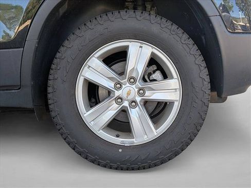Used 2021 Chevrolet Trax LT AWD/4WD image 9