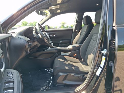 Used 2023 Honda HR-V Sport image 14