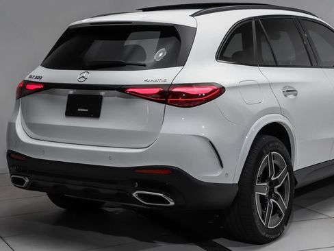 Certified 2023 Mercedes-Benz GLC 300 4MATIC image 4