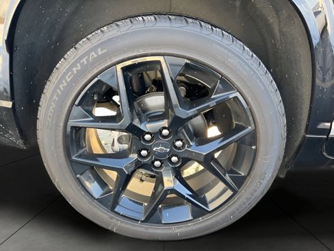 Used 2024 Chevrolet Traverse RS w/ LPO, Floor Liner Package image 38