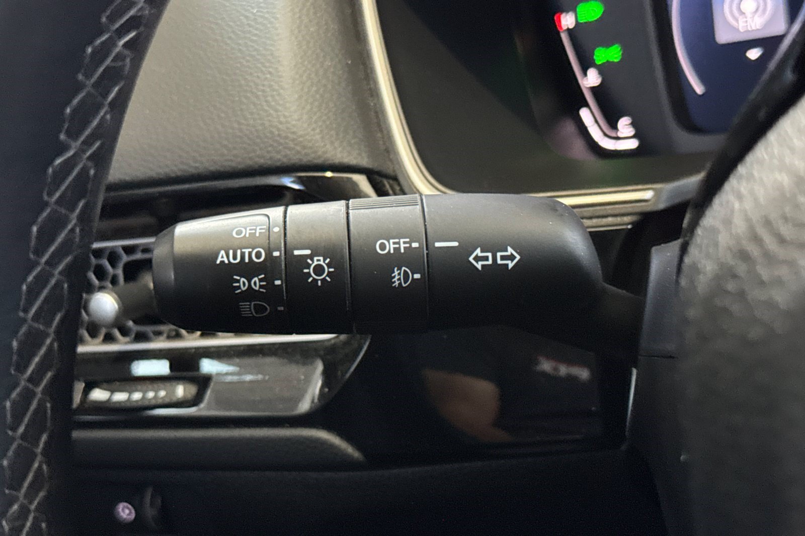 Used 2024 Honda Civic Touring image 32