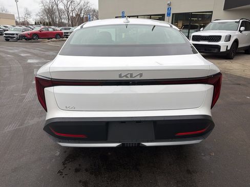 New 2025 Kia K4 EX image 7