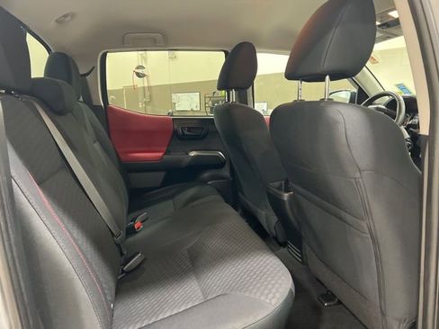 Used 2020 Toyota Tacoma SR5 w/ Technology Package image 14