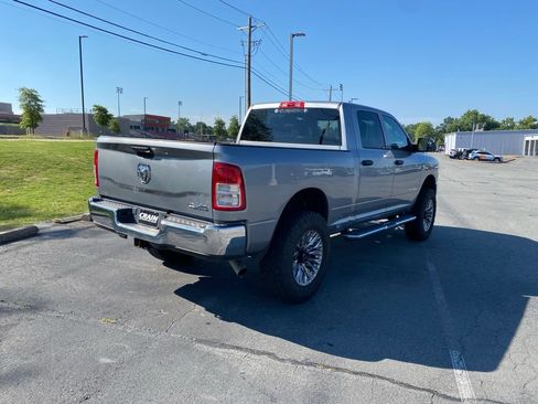 Used 2022 RAM 2500 Tradesman w/ Chrome Appearance Group AWD/4WD image 7