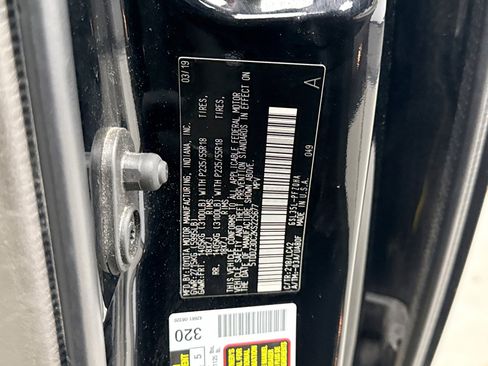Used 2019 Toyota Sienna XLE w/ XLE Navigation Package AWD/4WD image 12