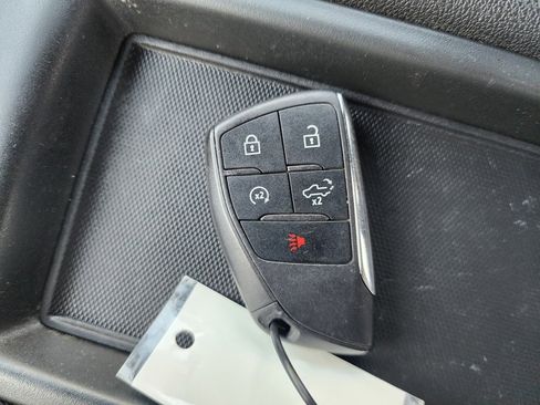 Used 2022 Chevrolet Silverado 1500 RST w/ Z71 Off-Road Package image 38