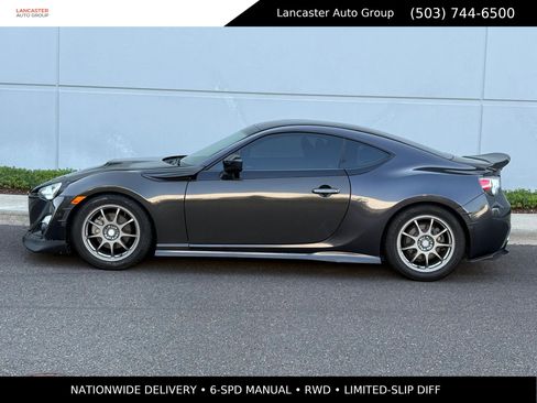 Used 2015 Scion FR-S RWD image 3