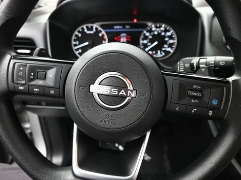 Used 2023 Nissan Rogue SV AWD/4WD image 14