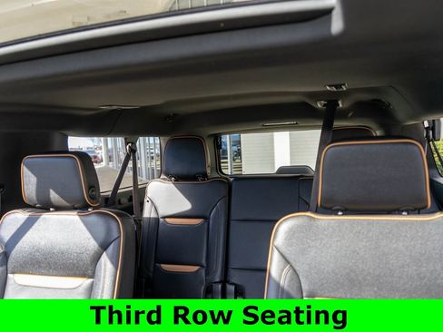 Used 2022 GMC Yukon XL AT4 w/ AT4 Premium Plus Package image 13