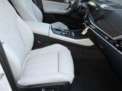 Used 2026 BMW X5 sDrive40i image 34